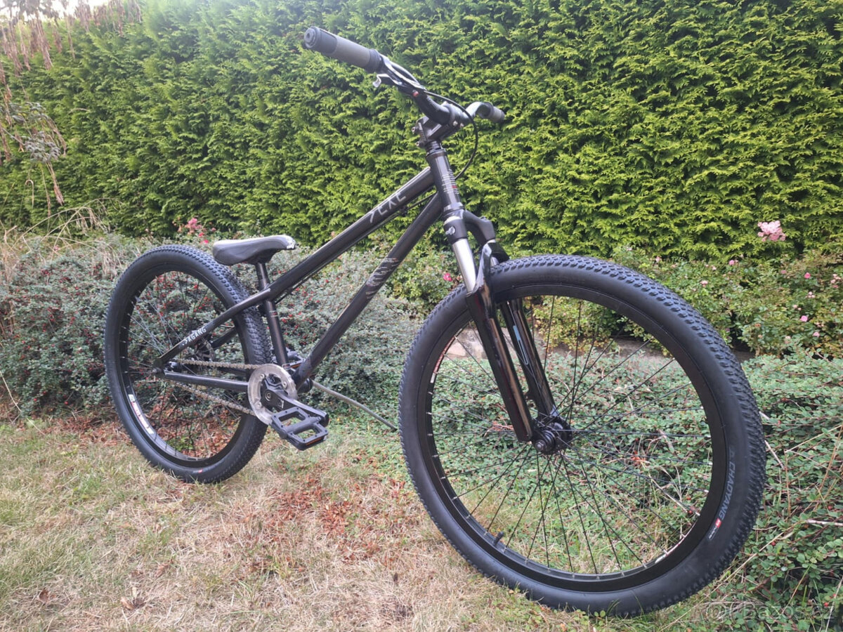 Dirt kolo Agang Exe 1.0
