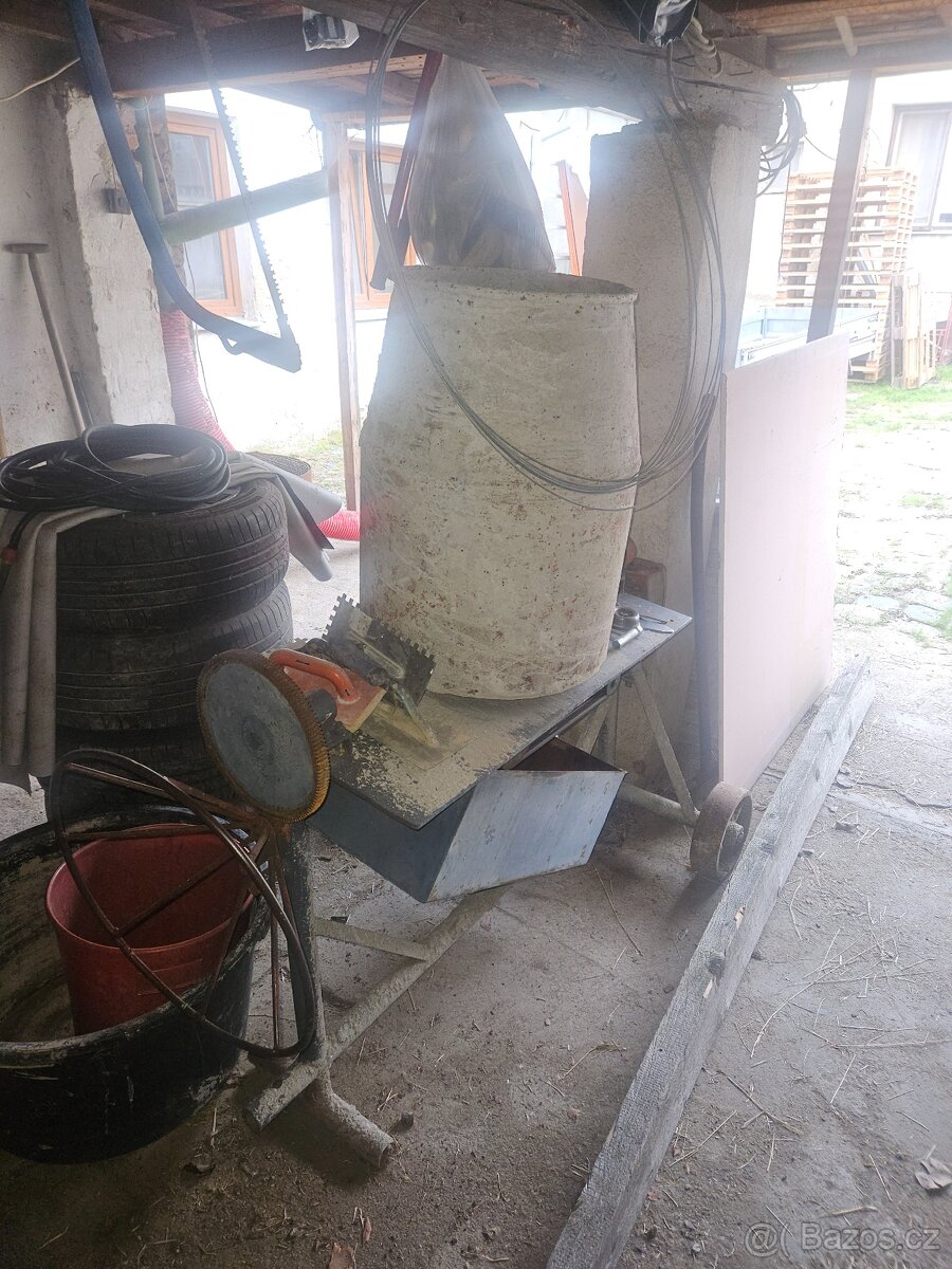 Míchačka na 2 kolečka. 380V