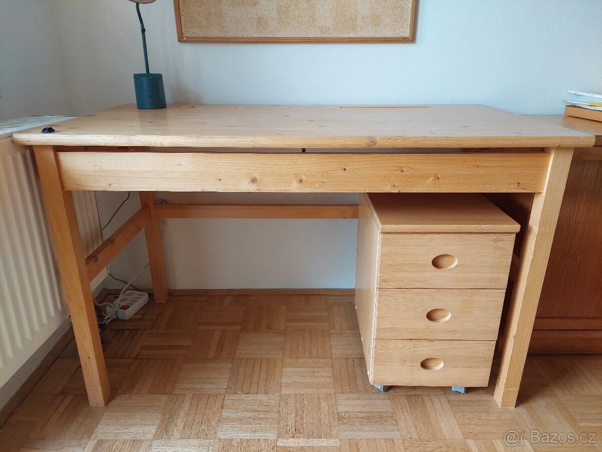 Psací stůl polohovací
