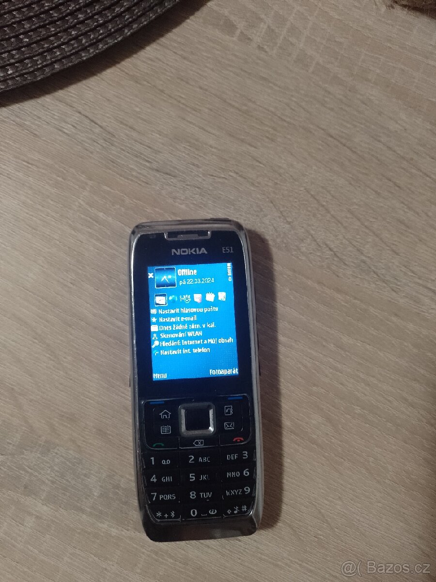 Nokia E51