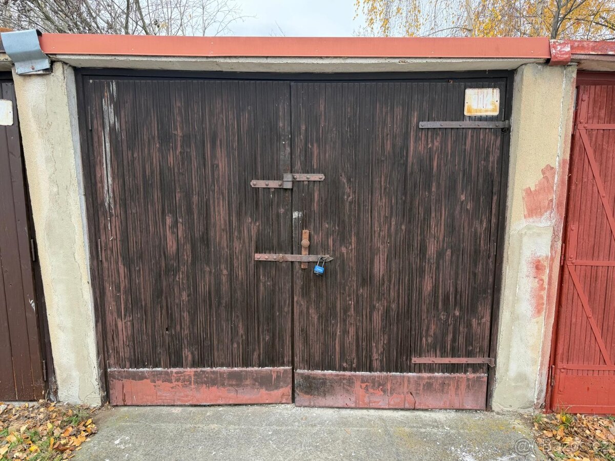 Garáž, ul. Pionýrů, Most