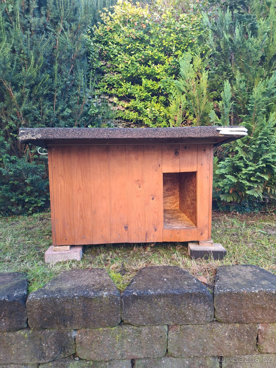 Bouda pro malého psa zateplená vyhřívaná