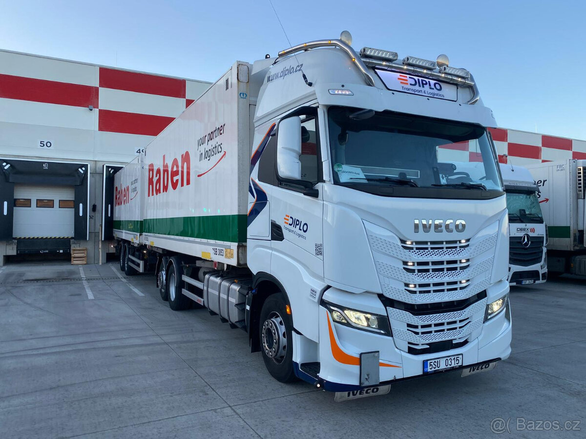 Nabídka práce pro řidiče skupiny C+E