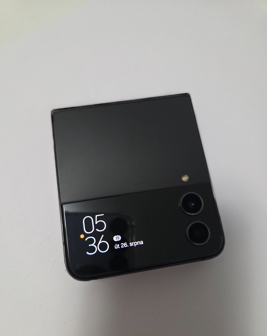 Prodám Samsung Galaxy flip 4