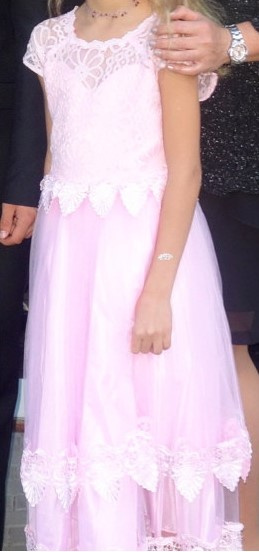 Dívčí společenské šaty