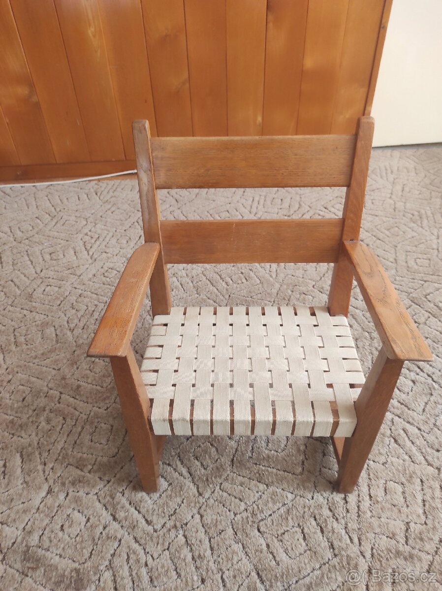 Dětská židlička - ÚLUV