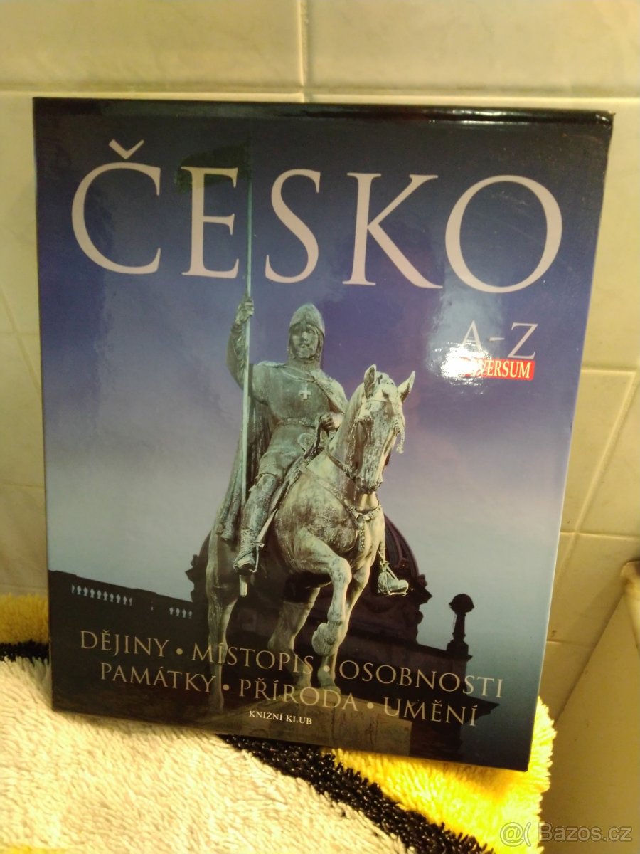 NOVÉ Česko A-Z Universum - v pevném boxu