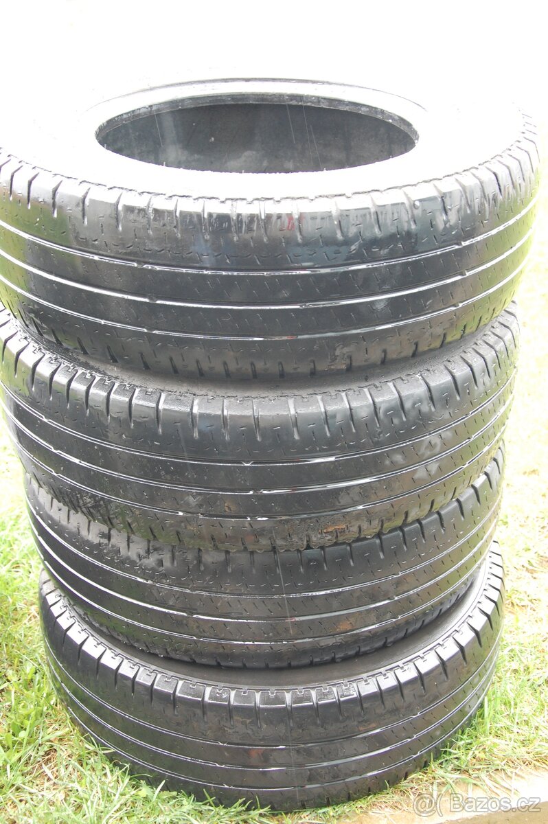 215/70R15 C, MICHELIN Agilis, 4ks, vzorek 3-5mm, na dodávku