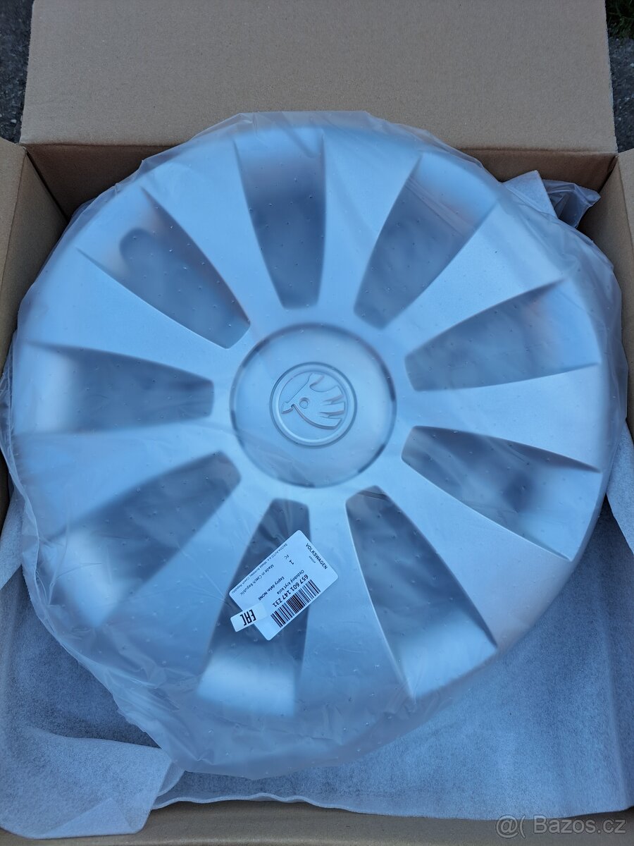 poklice škoda R15 nové originál