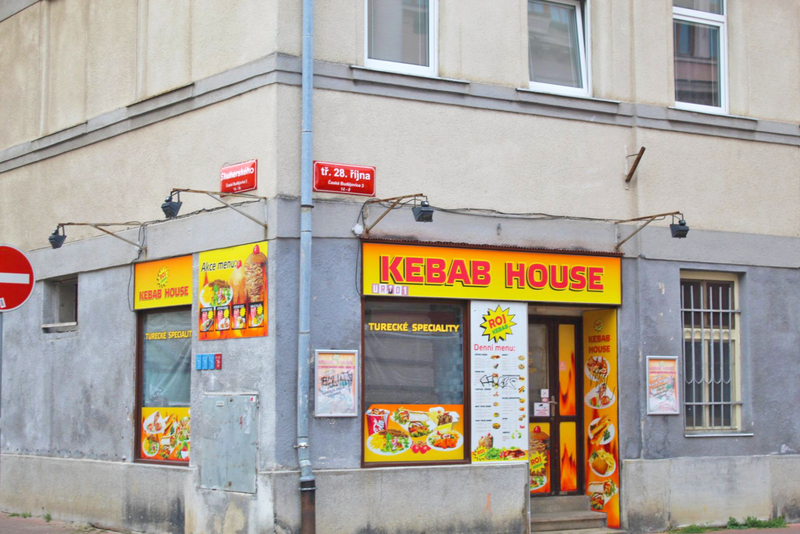 Pronájem obchodního prostoru o ploše 52 m², lokalita tř. 28.
