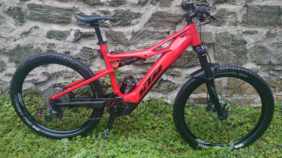 Elektrokolo KTM macina lycan 271