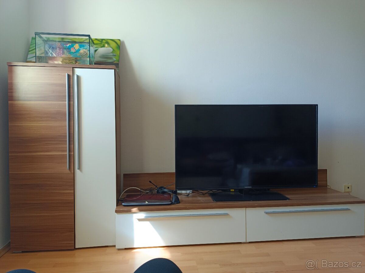 Prodám obývací stěnu