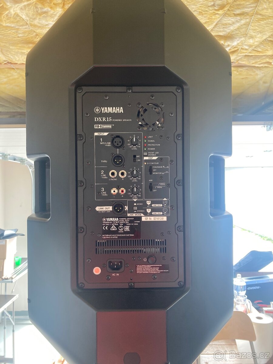Yamaha DXR 15”