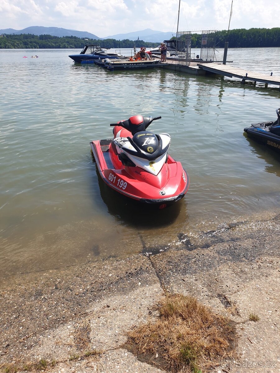 Sea-Doo RXP 215