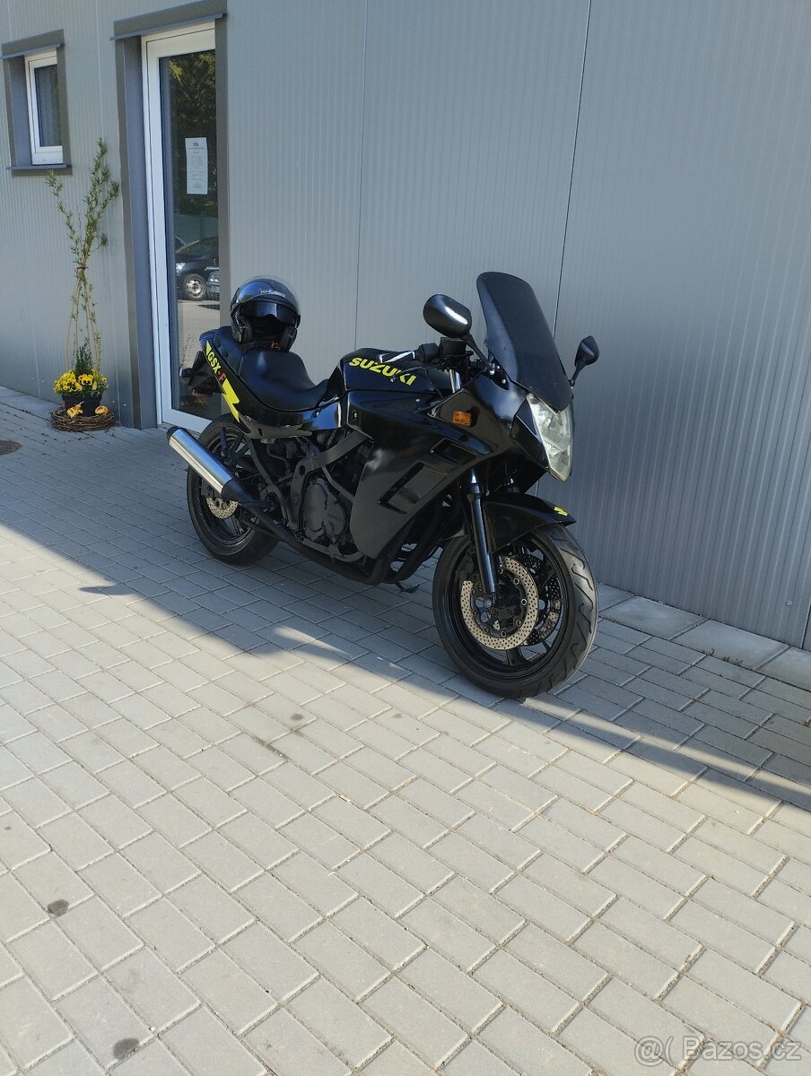 Suzuki GSX 600f nová STK
