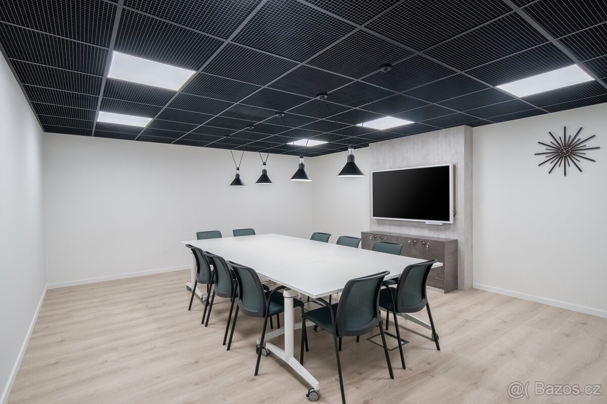 Pronájem kanceláře, 60 m2 - Praha - Holešovice