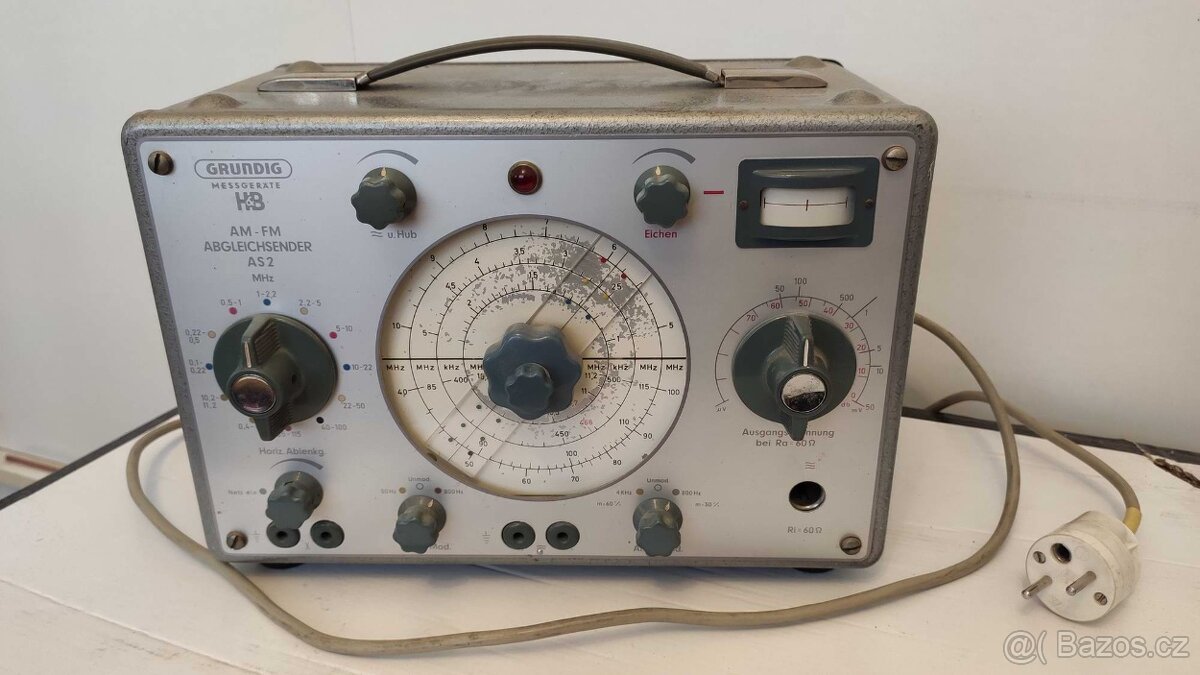 Pomocný vysílač + wobbler GRUNDIG AS 2