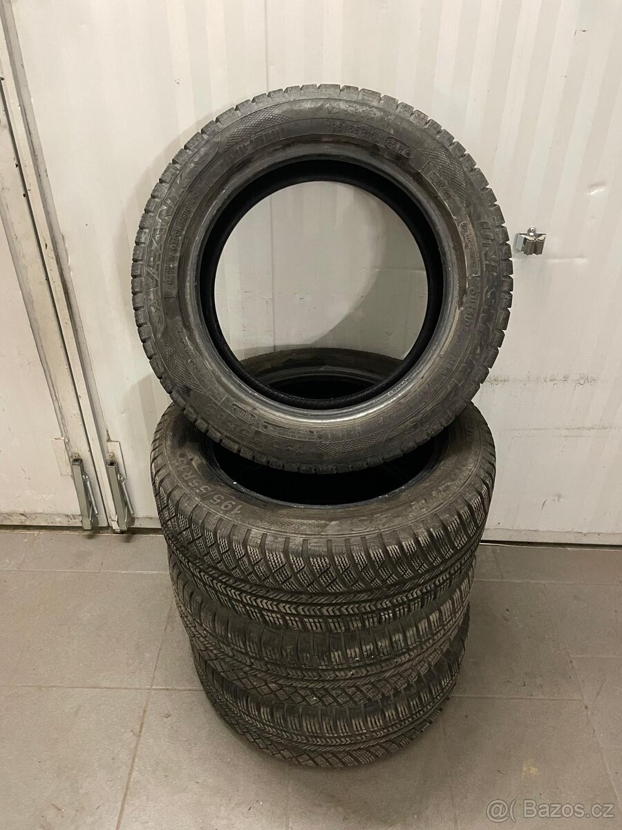 Celoroční pneu 4ks 195/55/15 Vraník