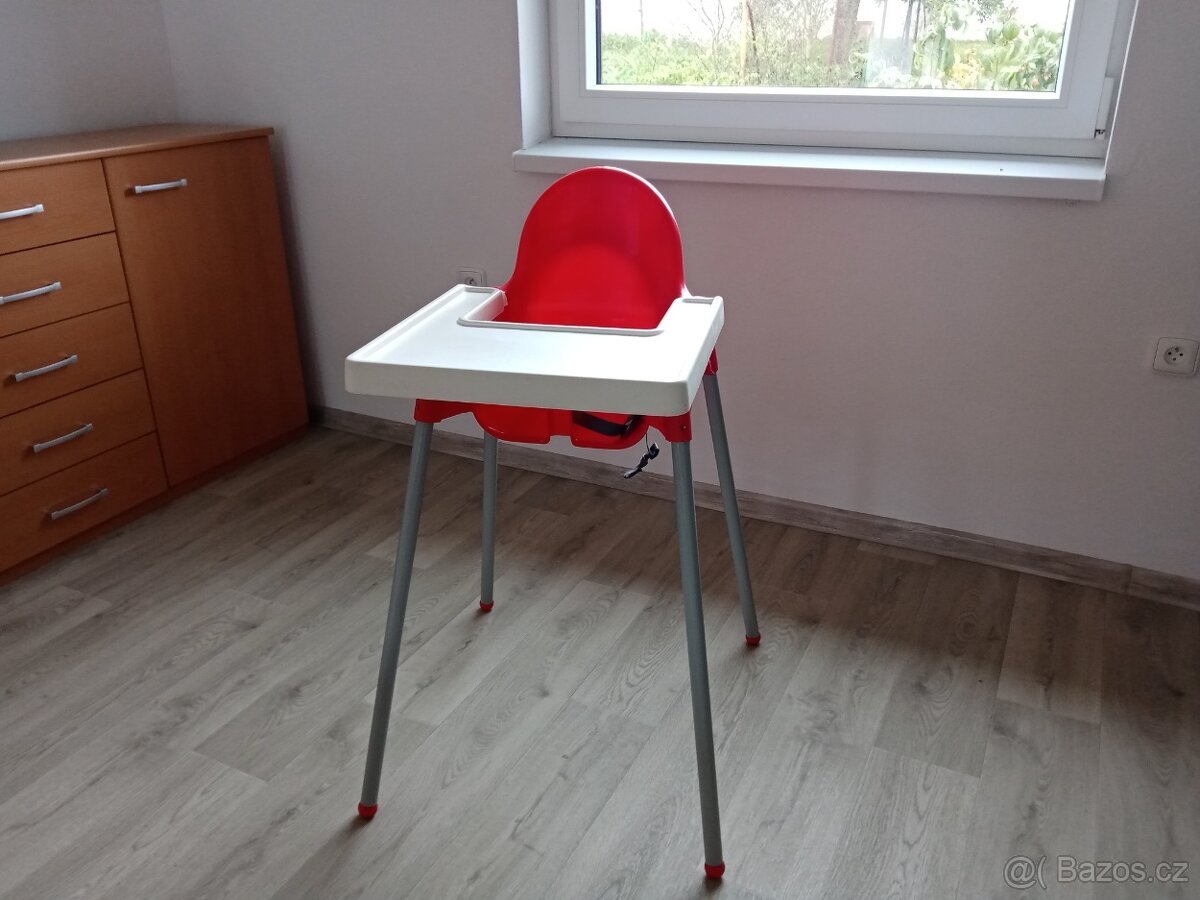 Dětská jídelní židlička