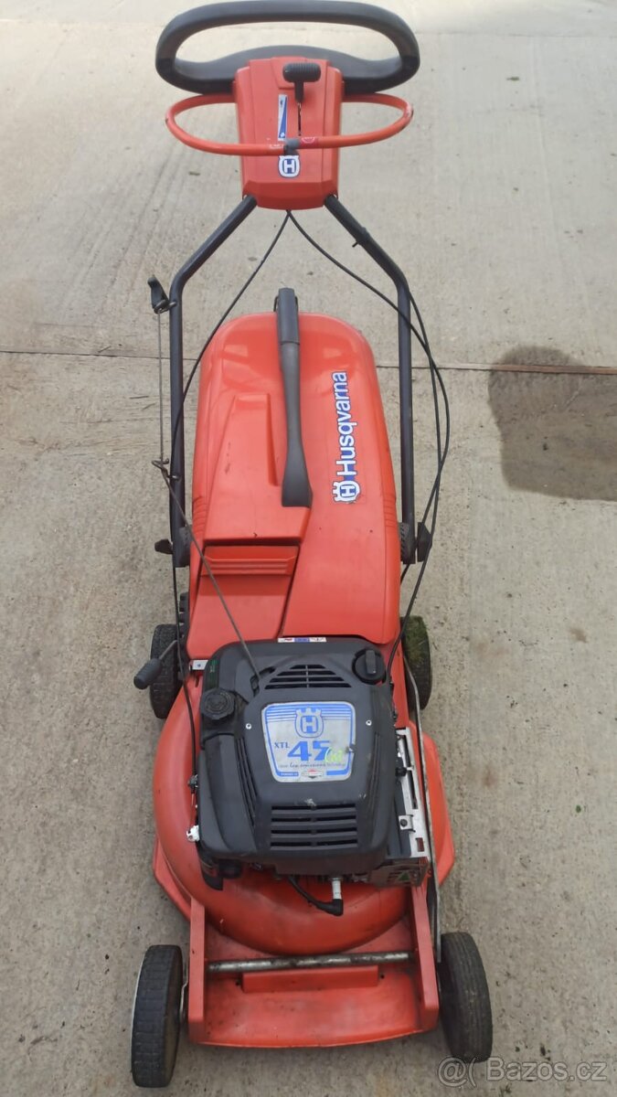 Husqvarna, sekačka s pojezdem