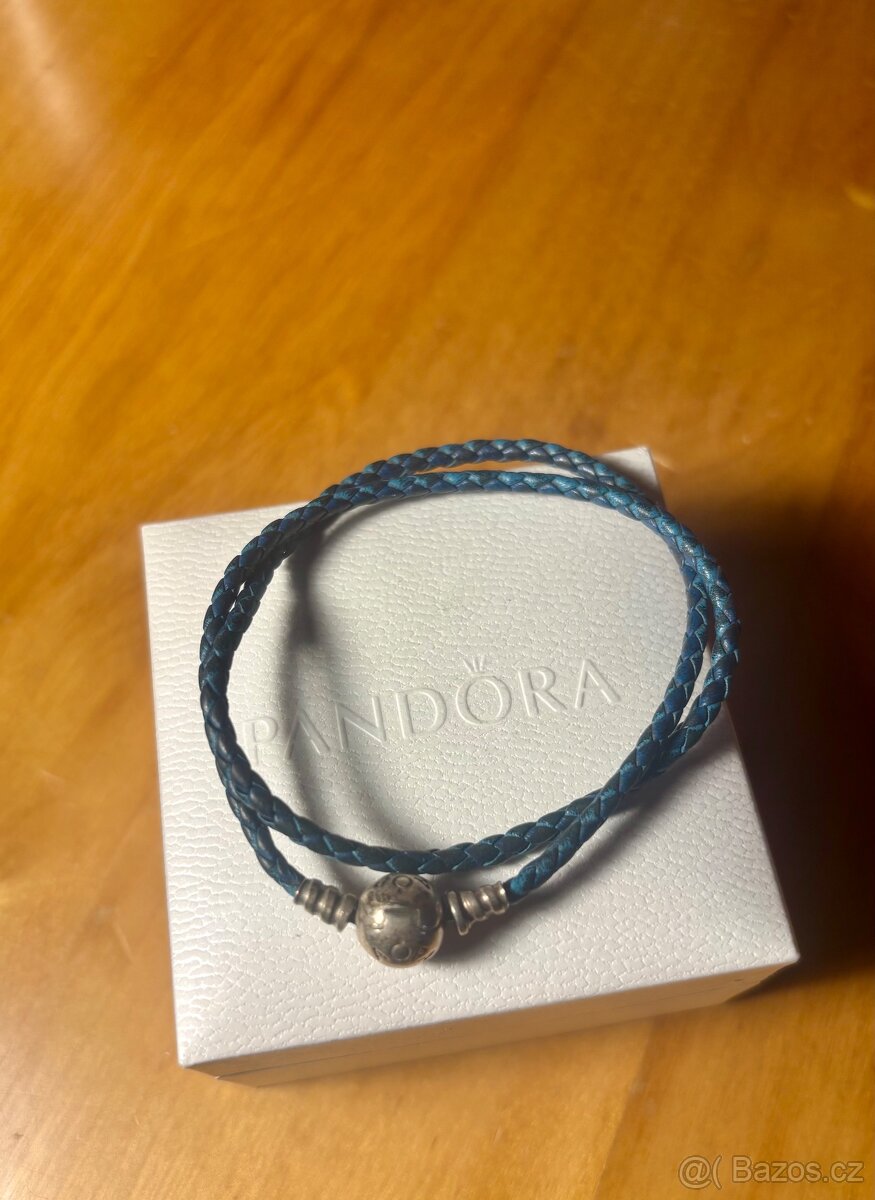 PANDORA Kožený petrol náramek