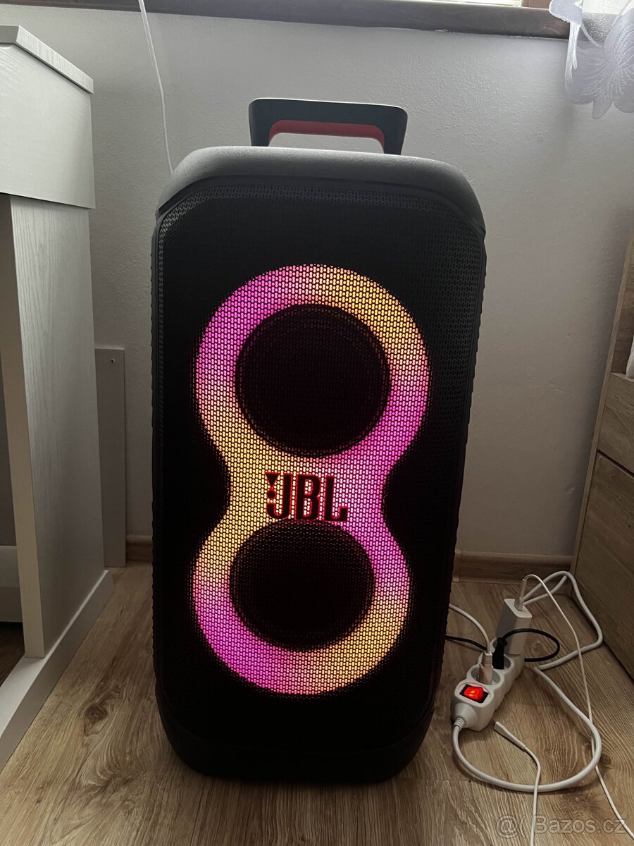 Vyměním JBL partybox 320 za klavír