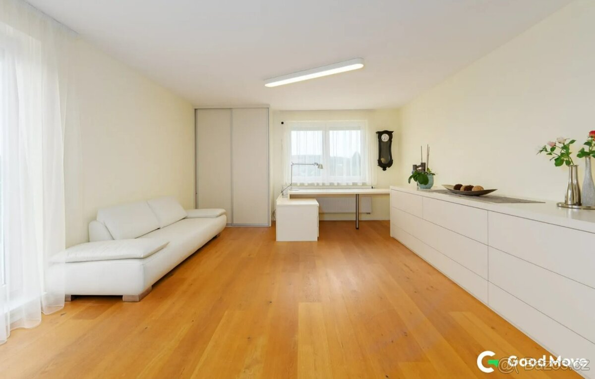 Prodej bytu 1+kk 64 m² Horní Vršava IV, Zlín