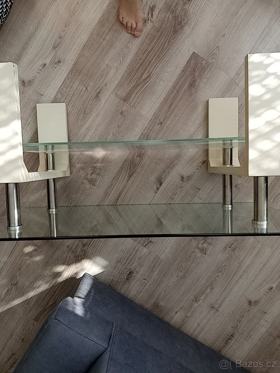 Konferenční stolek