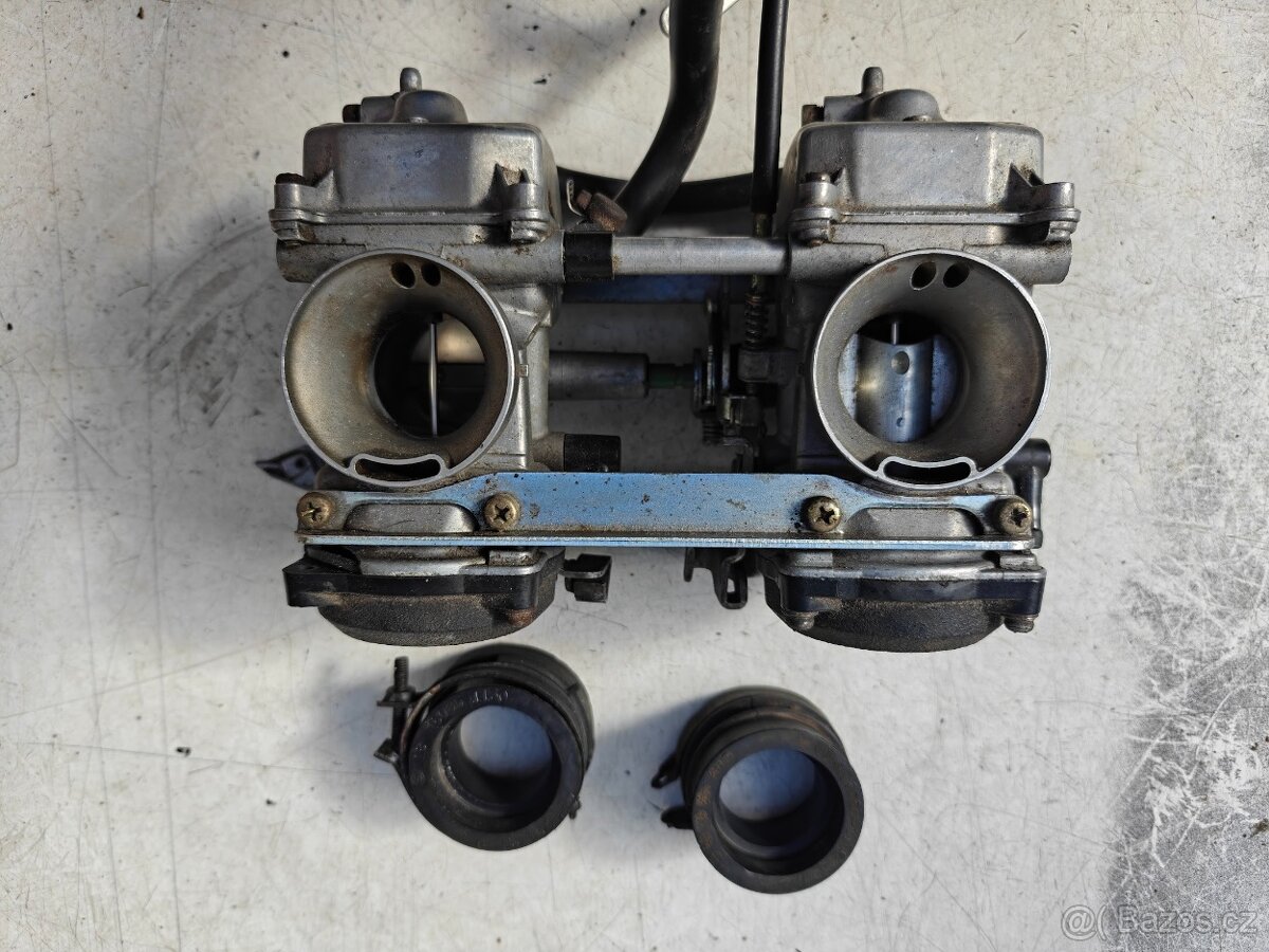 Kawasaki ER-5 - karburátory - příruby