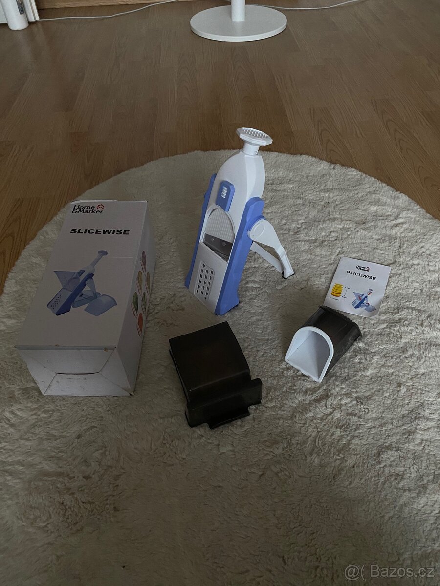 Home&Marker Bílo-Modrý Kráječ