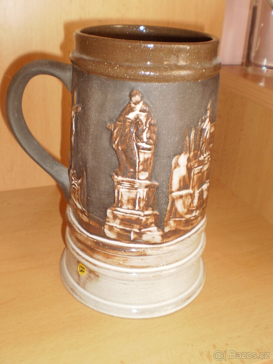 pulitr keramický - hrací strojek -dekor -PRAHA ++nový++