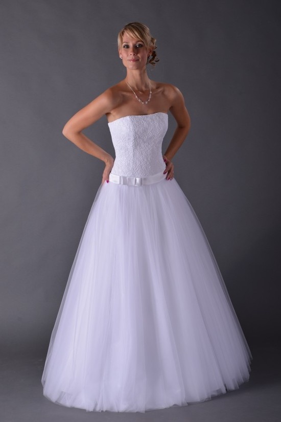 Levné svatební šaty vhodné i na věneček ve vel.36-38-40