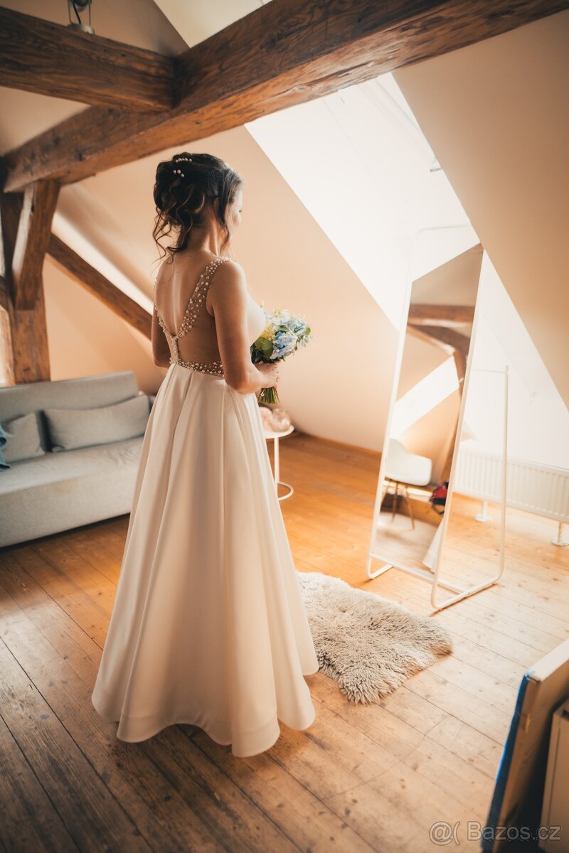 Svatební šaty (Idafeya)