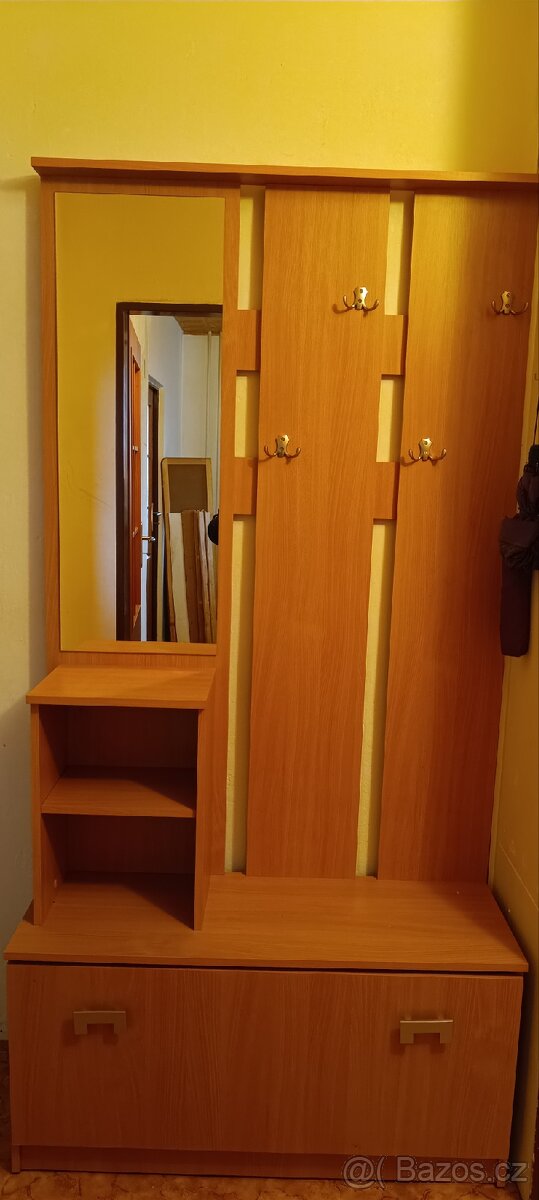 Předsíňová stěna