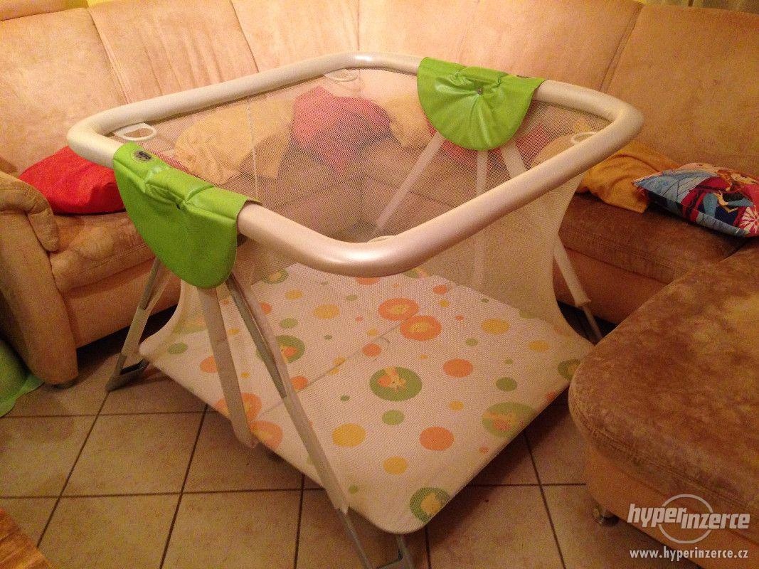 Skládací ohrádka CAM