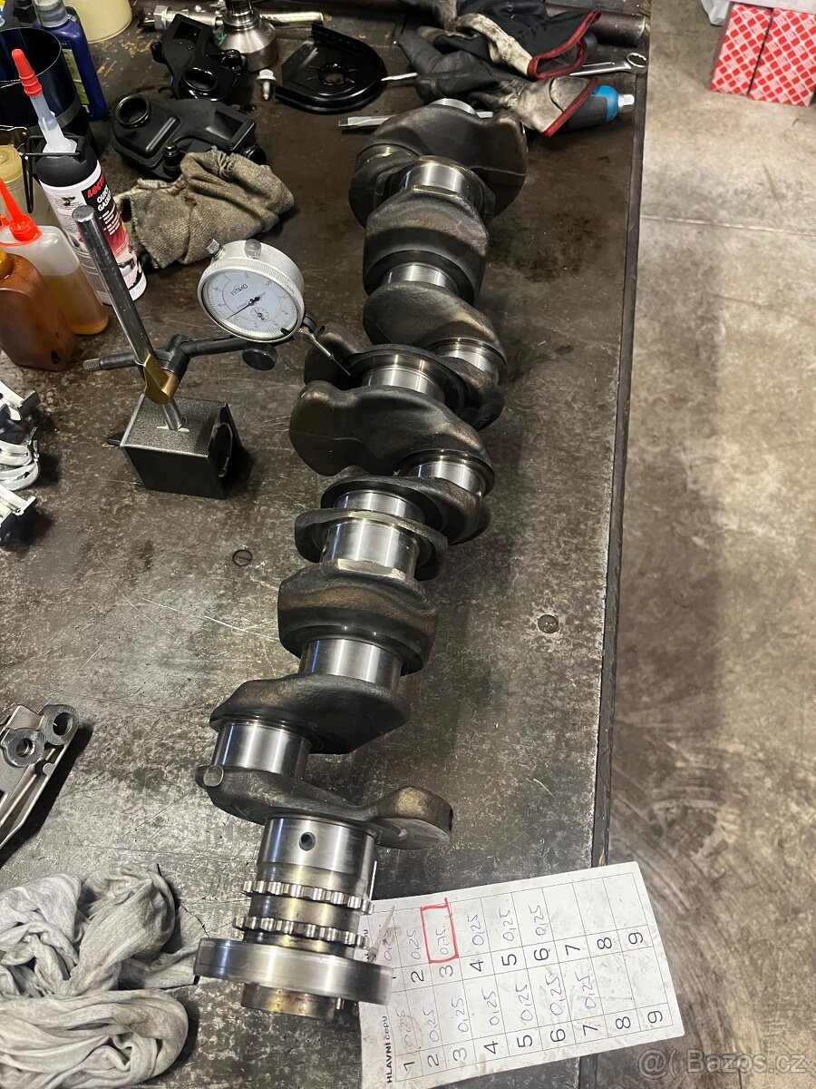 N57D30 kliková hřídel + ložiska