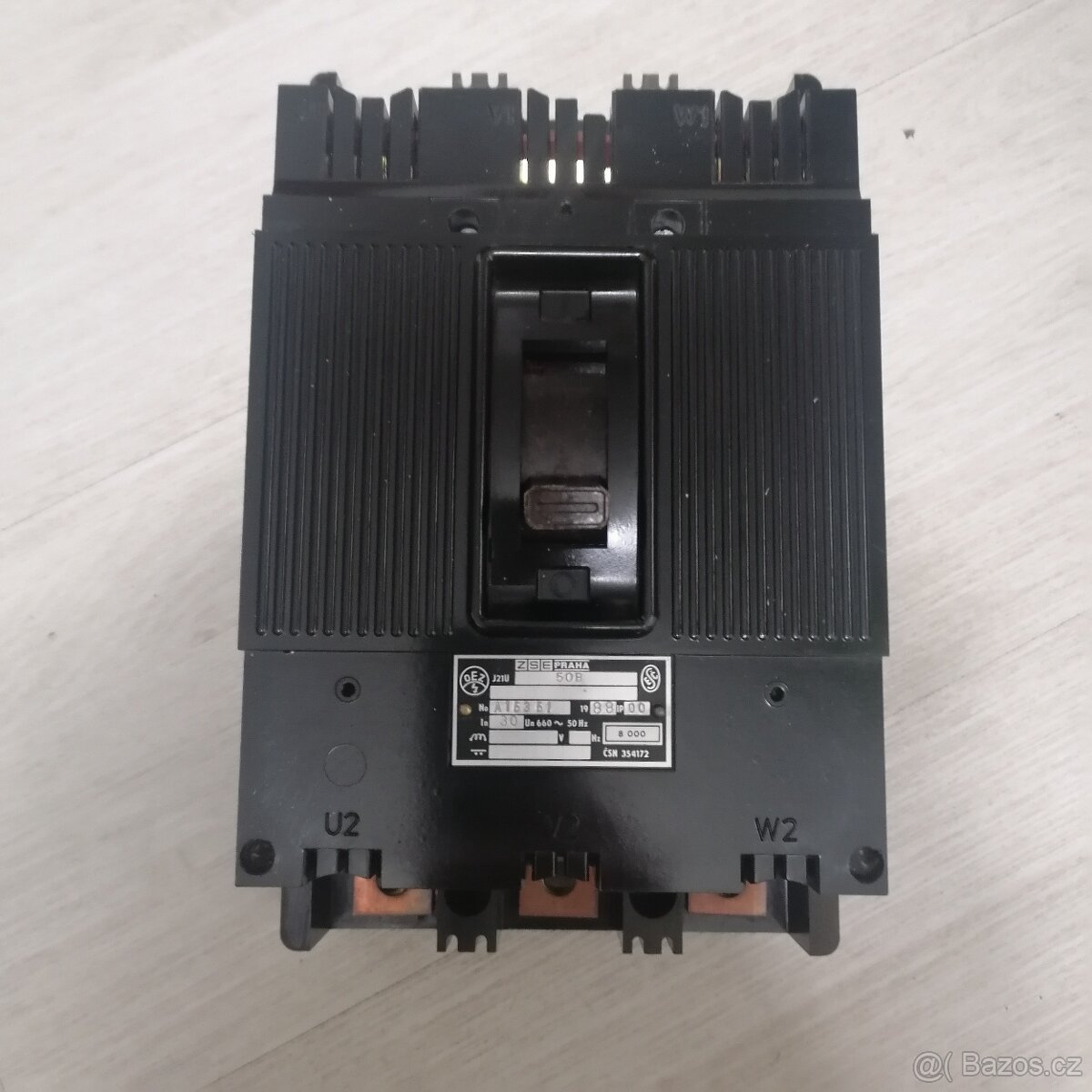 Třífázový jistič