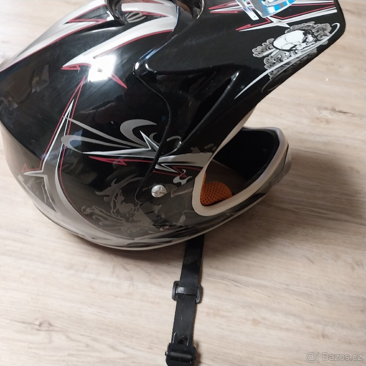 Motorkářská dětská helma