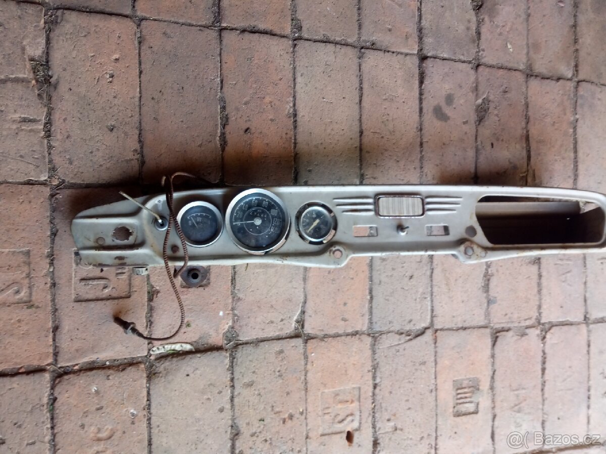 Škoda Octavia palubní deska