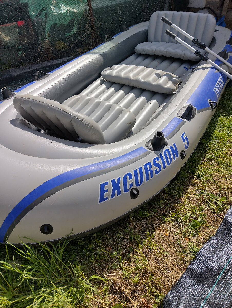 nafukovaci člun Excursion 5