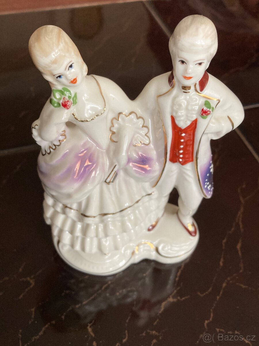Prodám porcelánové sousoší šlechtici