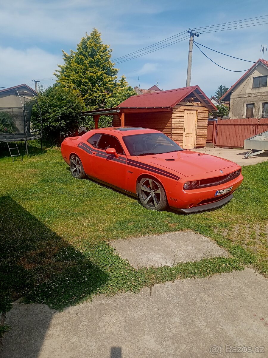 Dodge Challenger