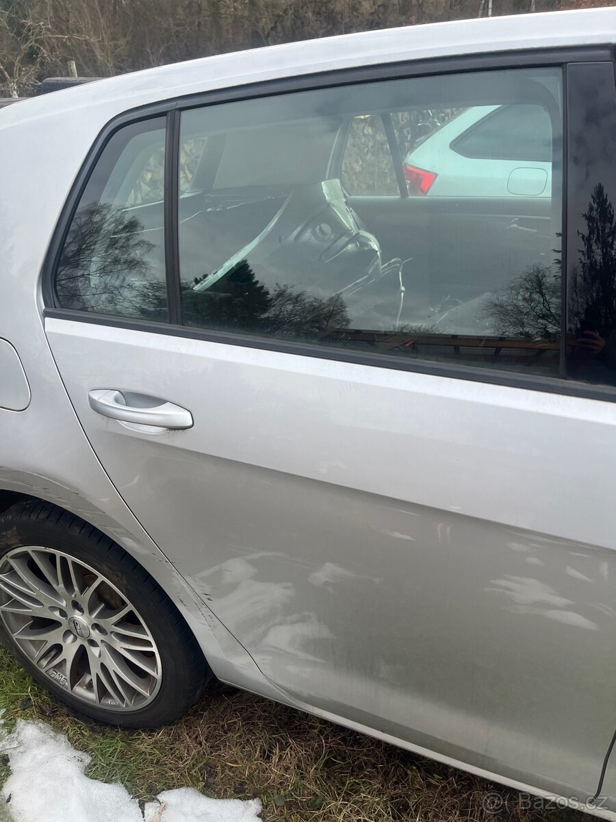 Golf 7, Pravé Z dveře