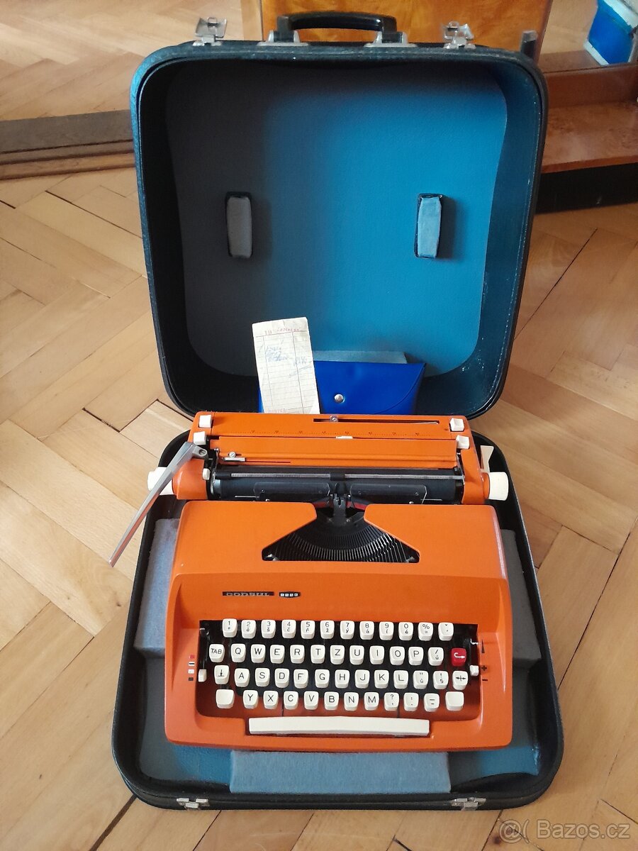 Psací stroj Consul