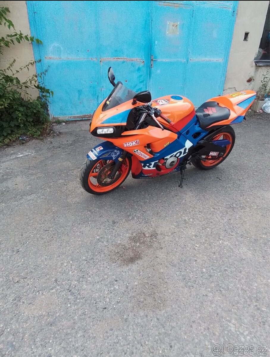 Vyměním něco za moji Hondu cbr 600f3