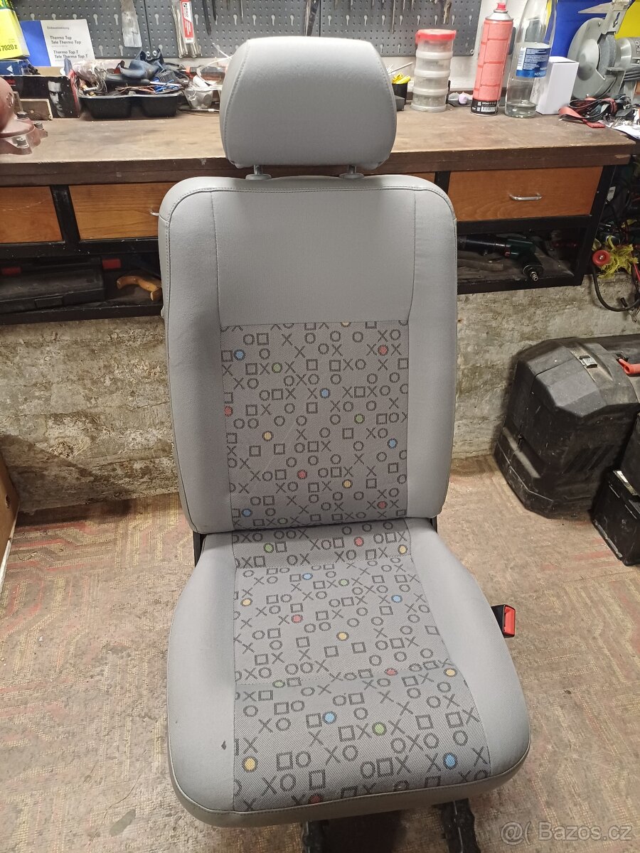 Sklopná sedačka Transporter T5