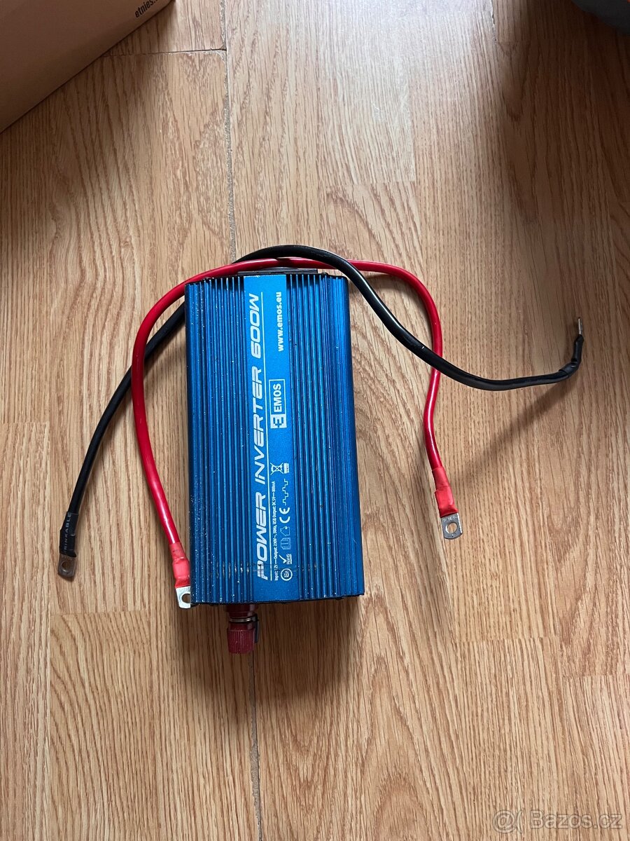 Měnič napětí 600 W