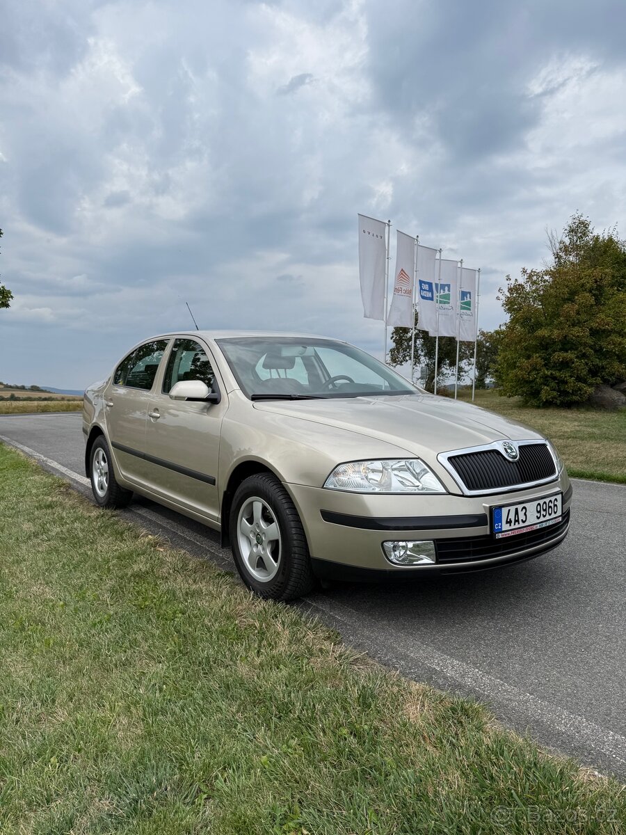 Škoda Octavia II Elegance 1.6MPi sedan - 66tis KM