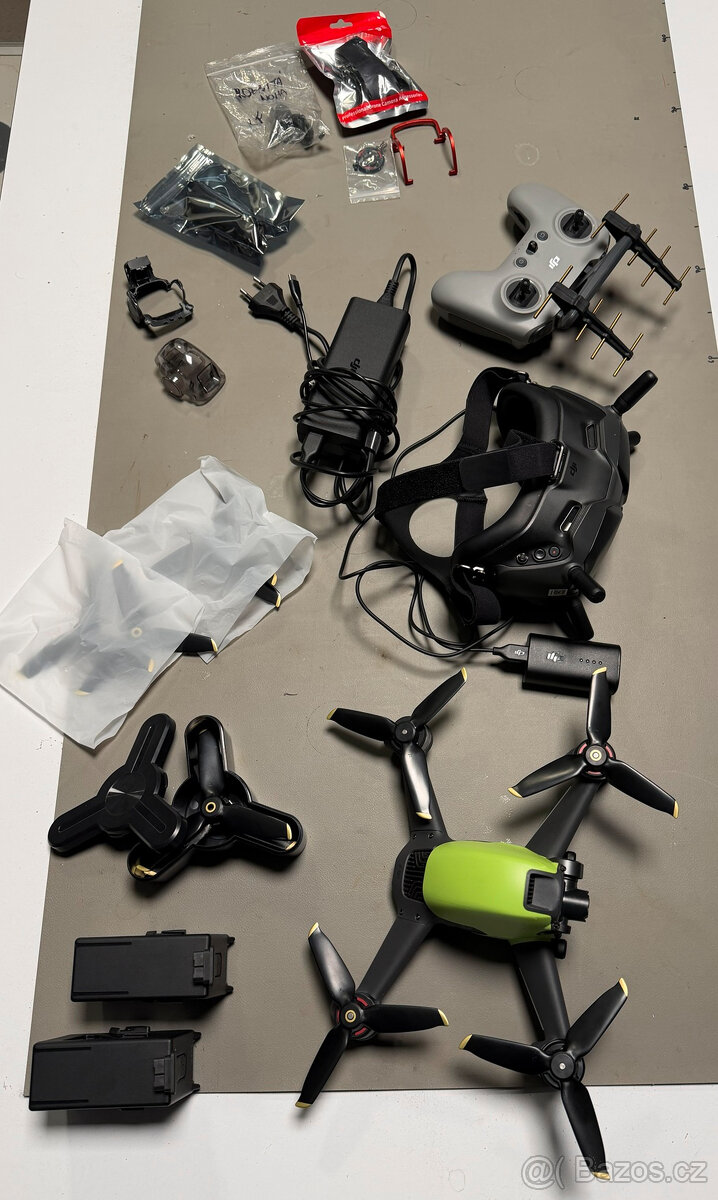 DJI FPV set + příslušenství