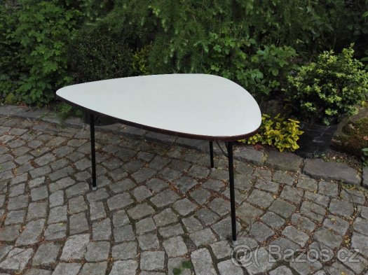 Retro stolek / umakart / trsátko / 60. léta / brusel 58